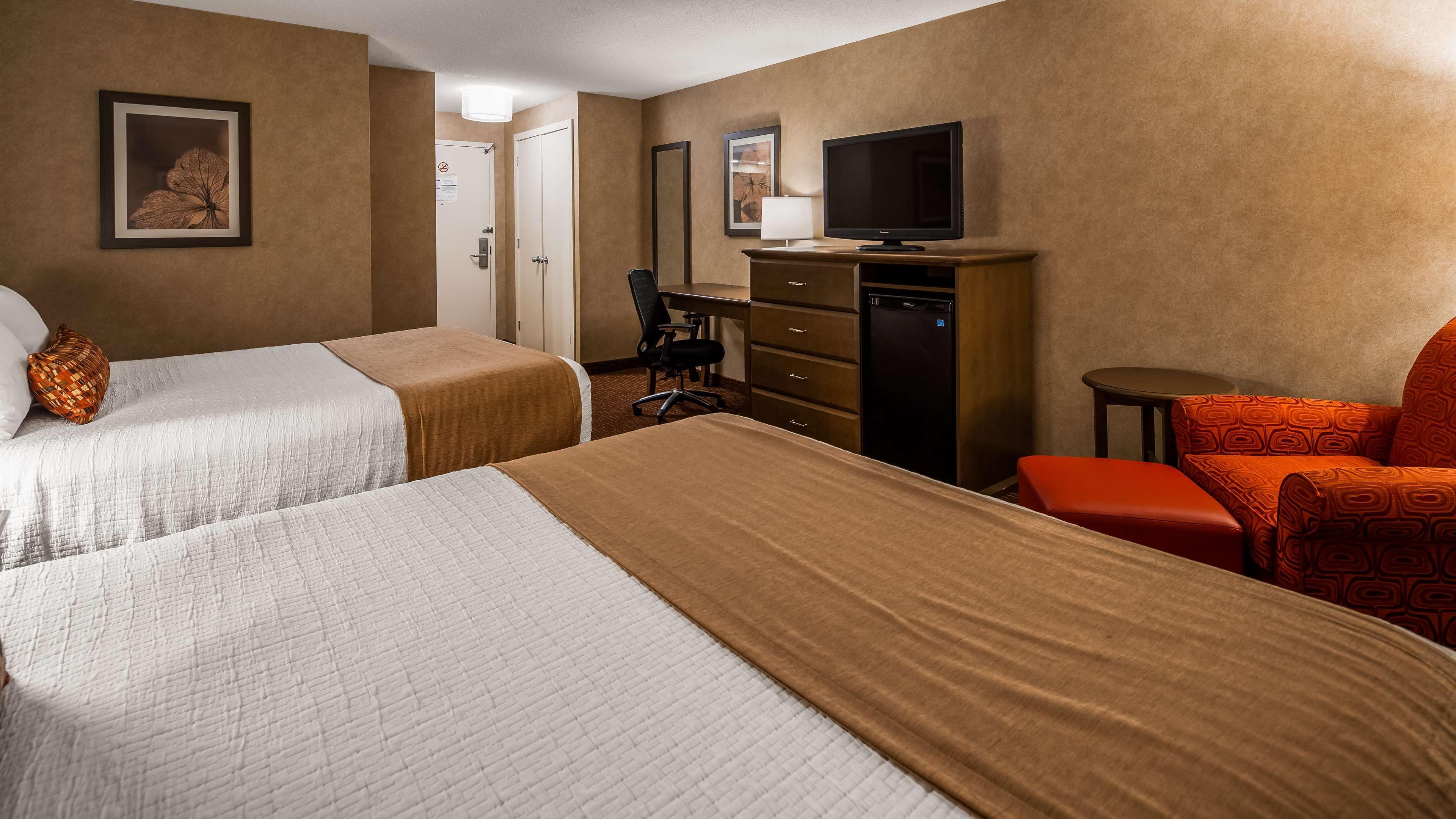Best Western Plus Cairn Croft Hotel Niagara Falls Exterior photo
