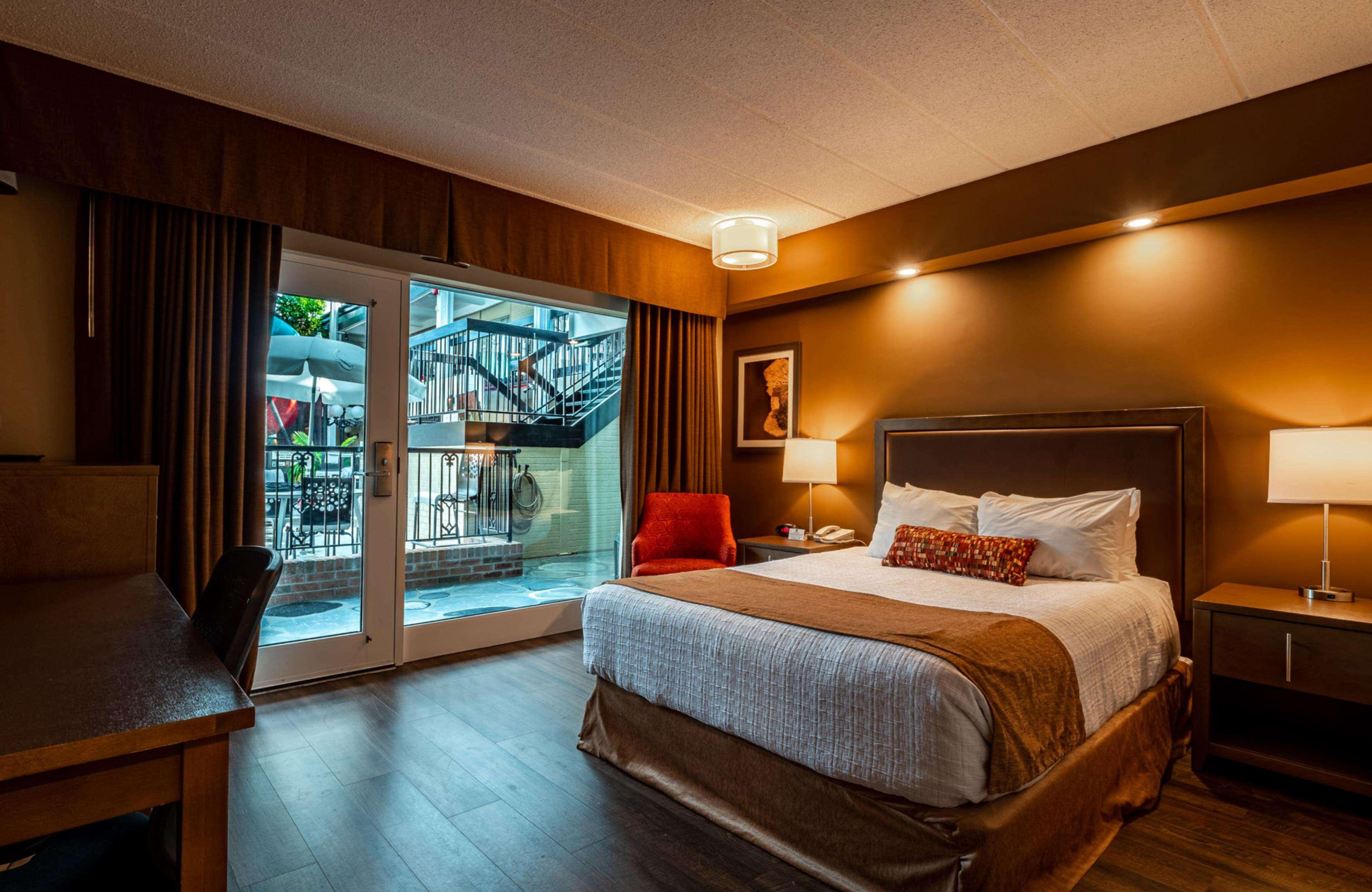Best Western Plus Cairn Croft Hotel Niagara Falls Exterior photo