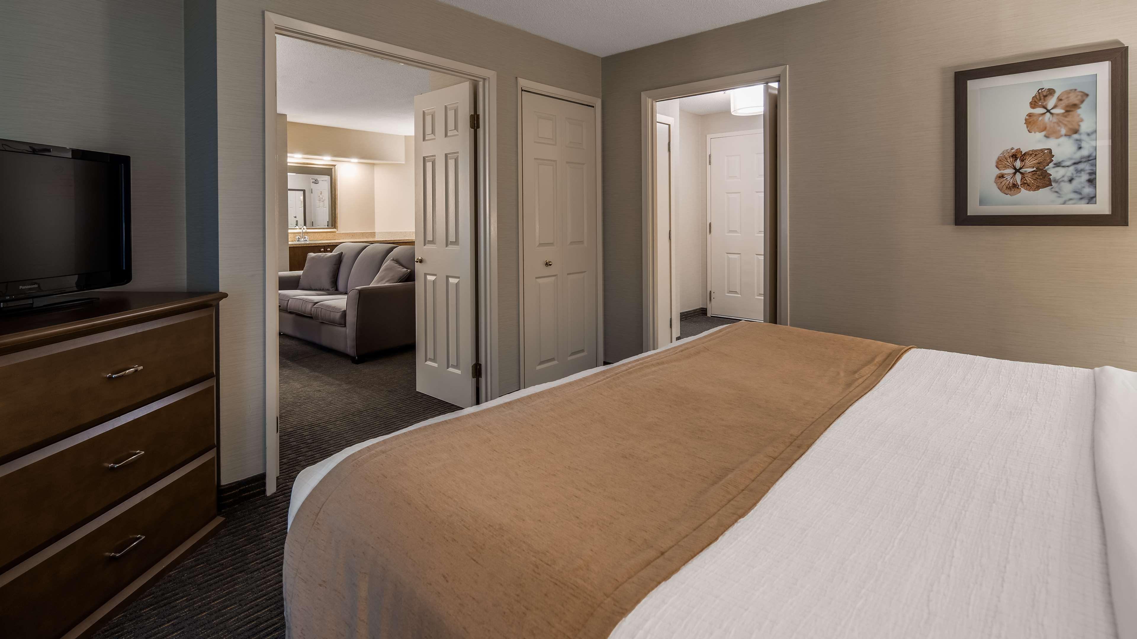 Best Western Plus Cairn Croft Hotel Niagara Falls Exterior photo