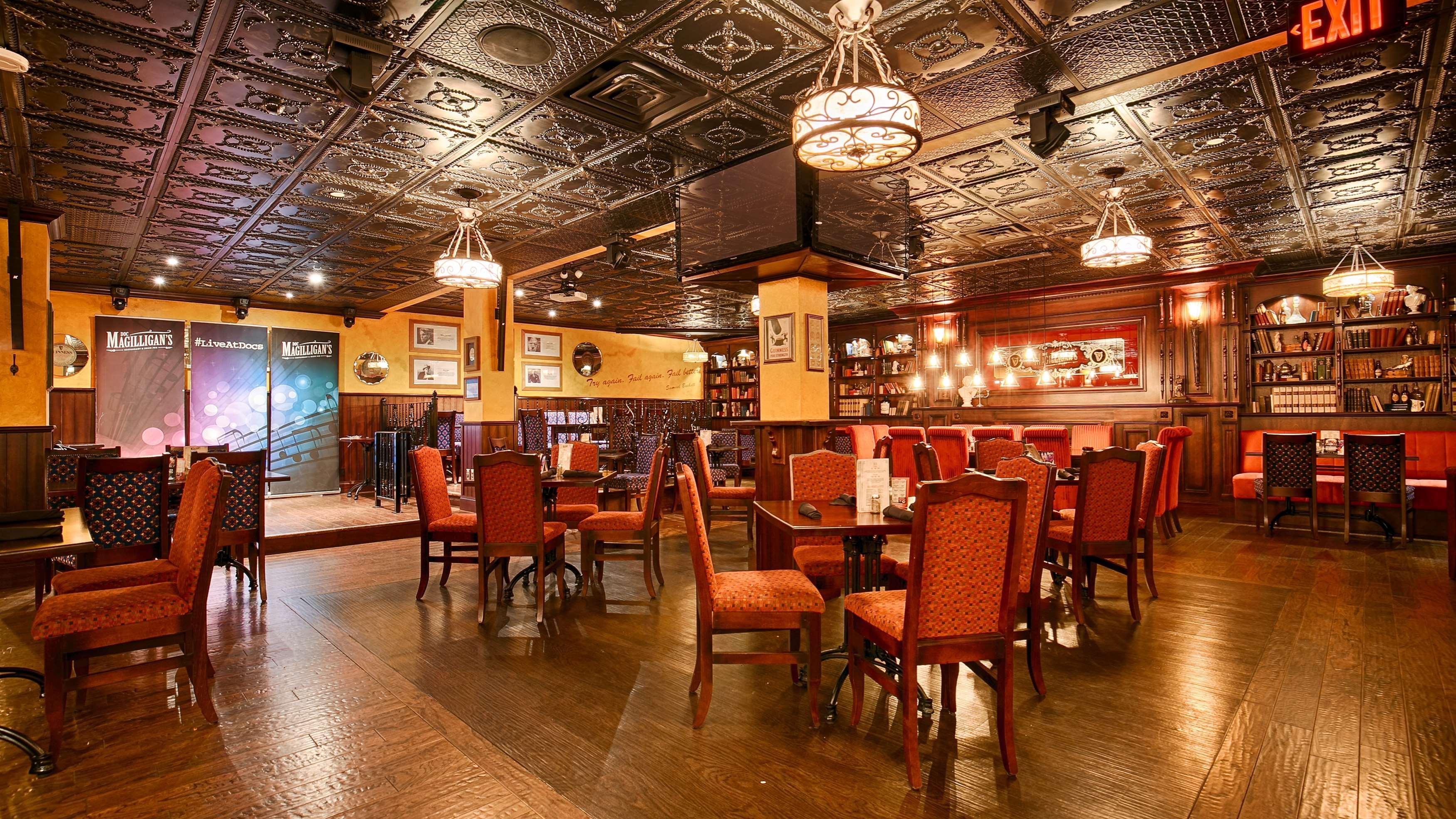Best Western Plus Cairn Croft Hotel Niagara Falls Exterior photo